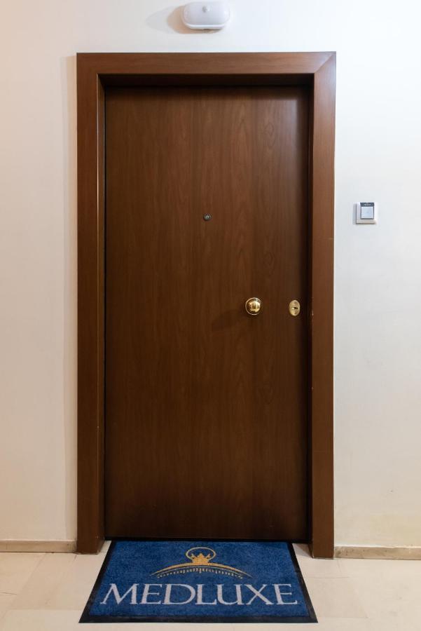 Medluxe Luxury Apartment ! Athen Eksteriør billede